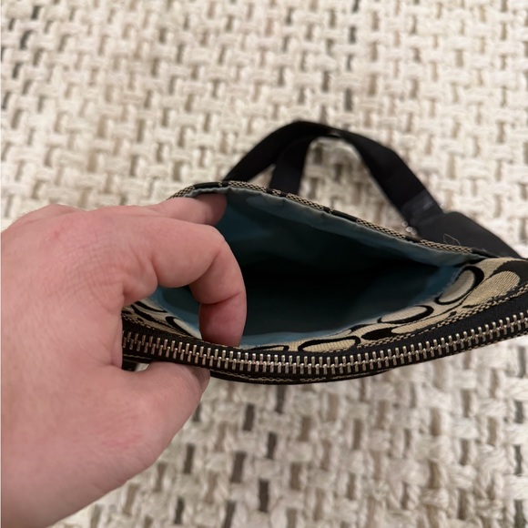 Vintage Coach Crossbody Bag - Picture 11 of 12
